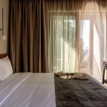 Elios Hill Resort Piskopiano